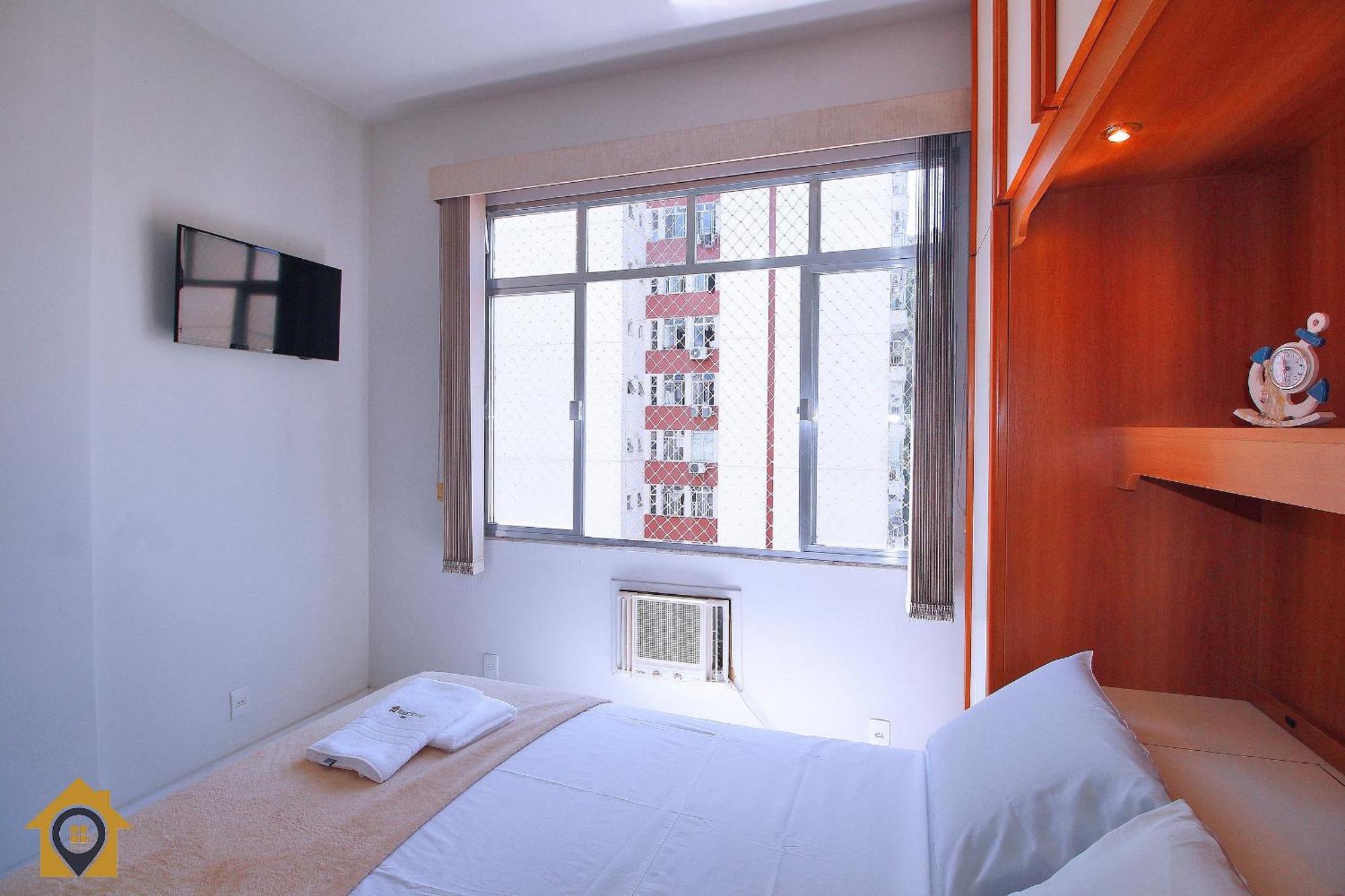 Apartment Lindo Ape No Leme: 2 Quartos, A 300m Da